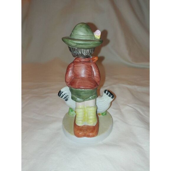 Vintage Porcelain Young Boy With Chickens Figurine - Picture 2 of 9